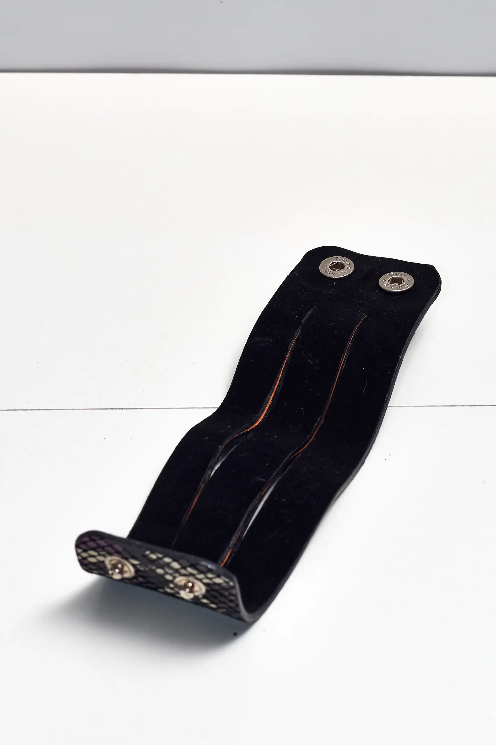 Brățară din piele cu capse - imagine 3