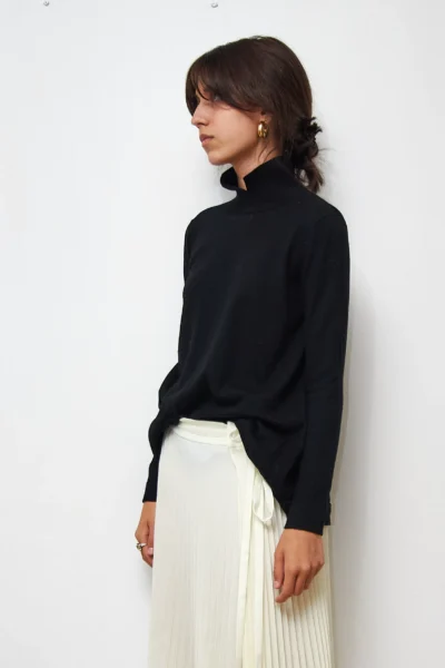 Pulover fin din lână COS, mărime S