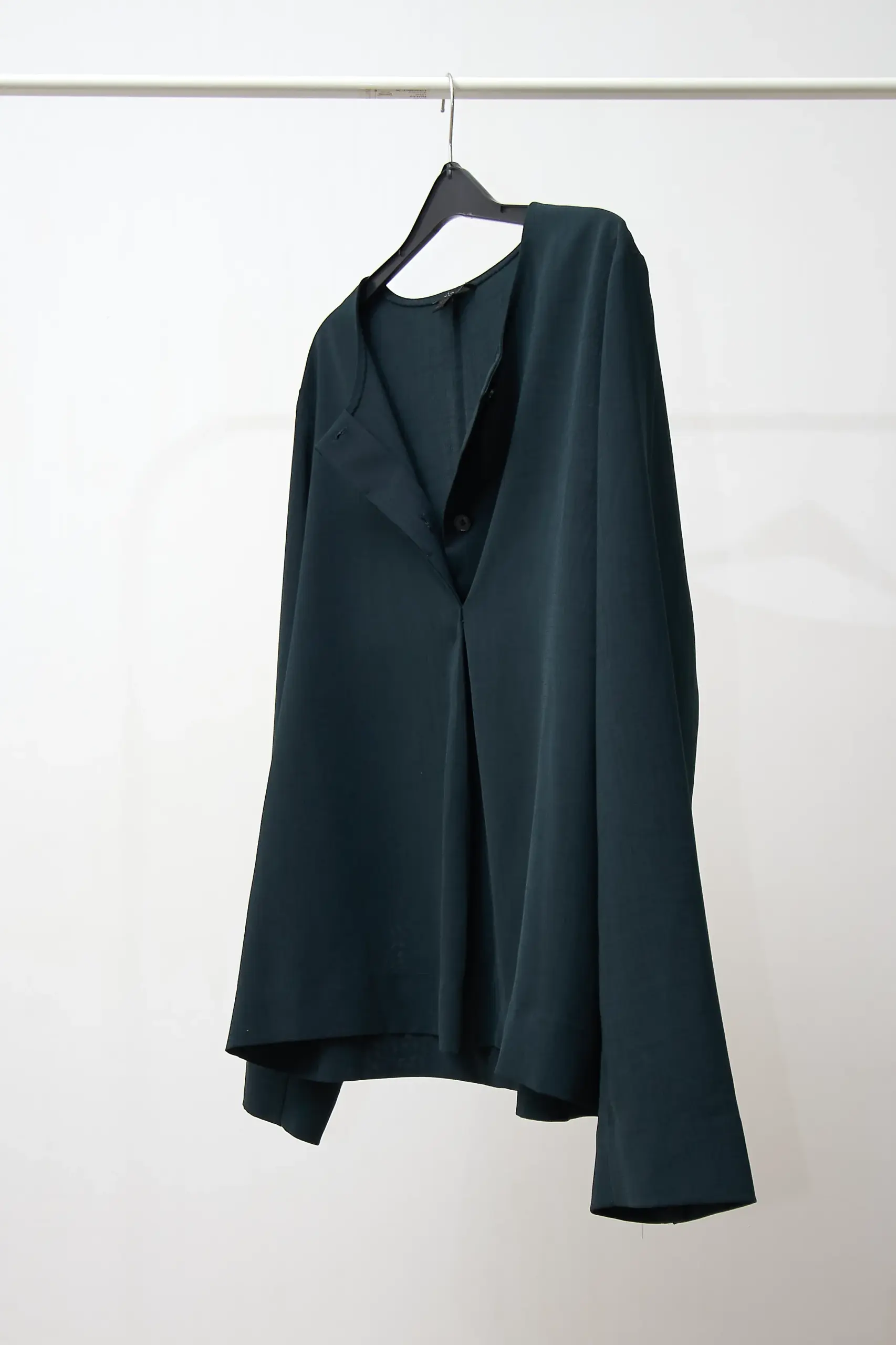 Cămășă COS verde pădure, mărime EU 44/L