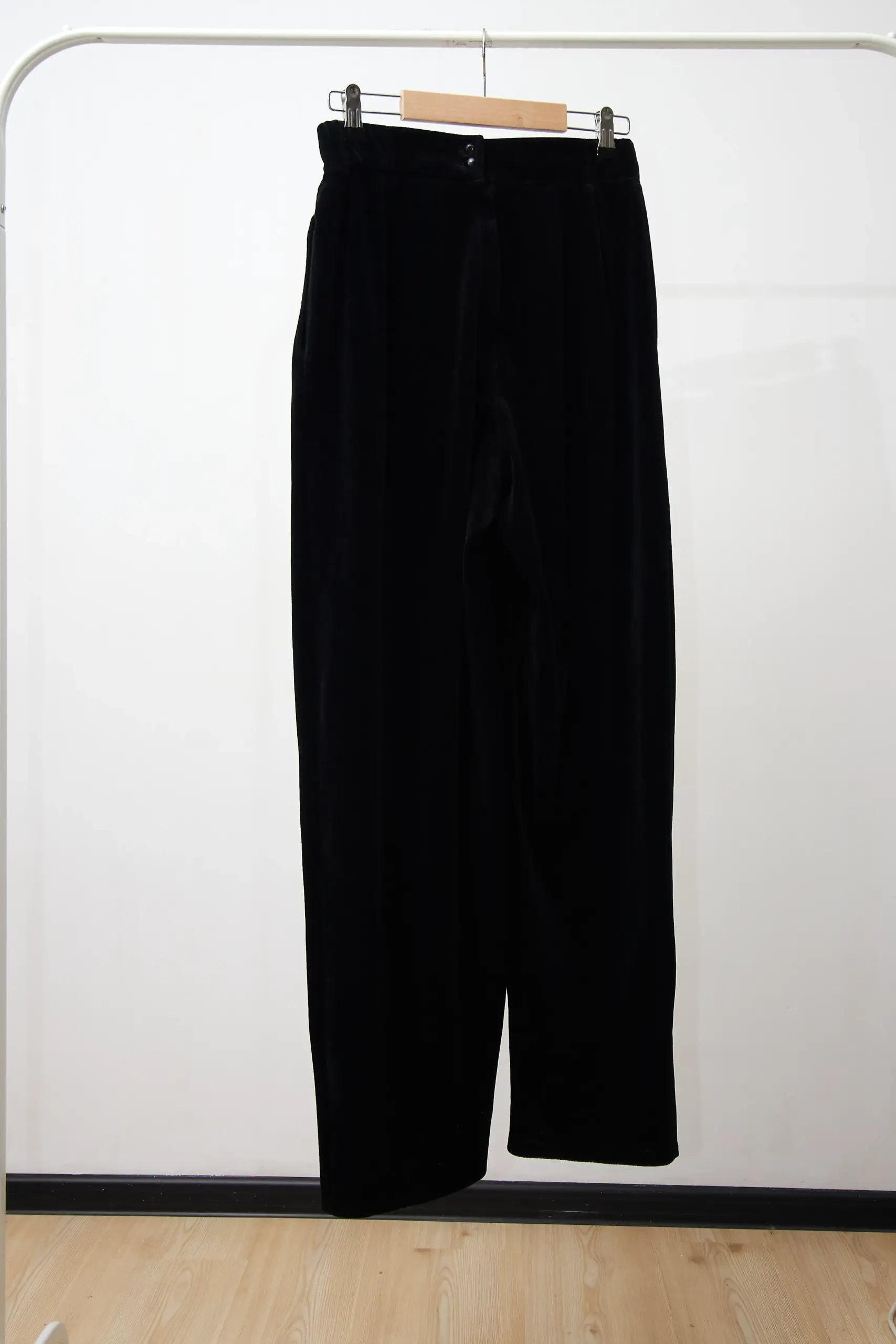 Pantaloni din catifea vintage negri, marimea EU 38/M - imagine 3