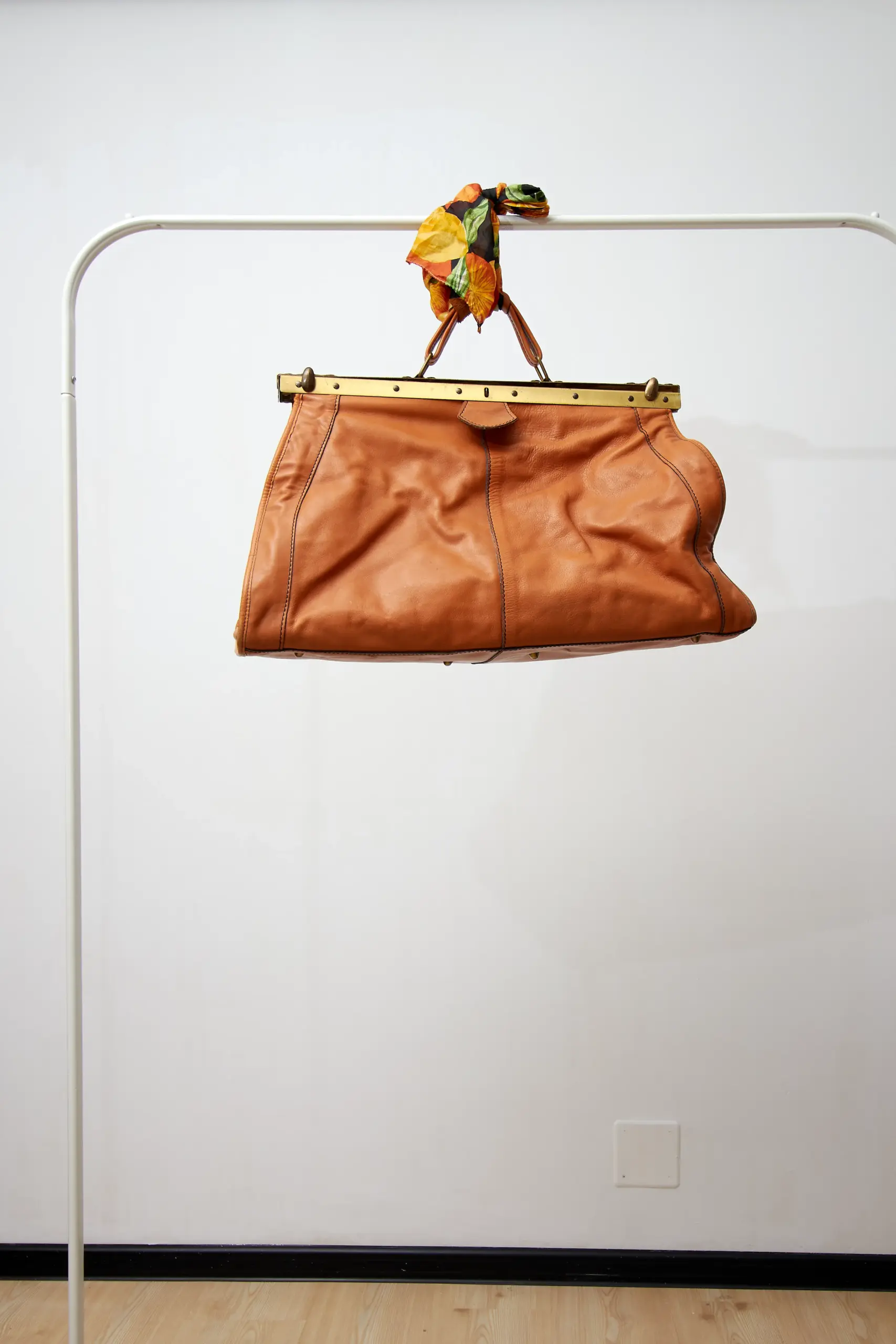 Geantă de doctor din piele vintage cu ramă de alamă - imagine 2