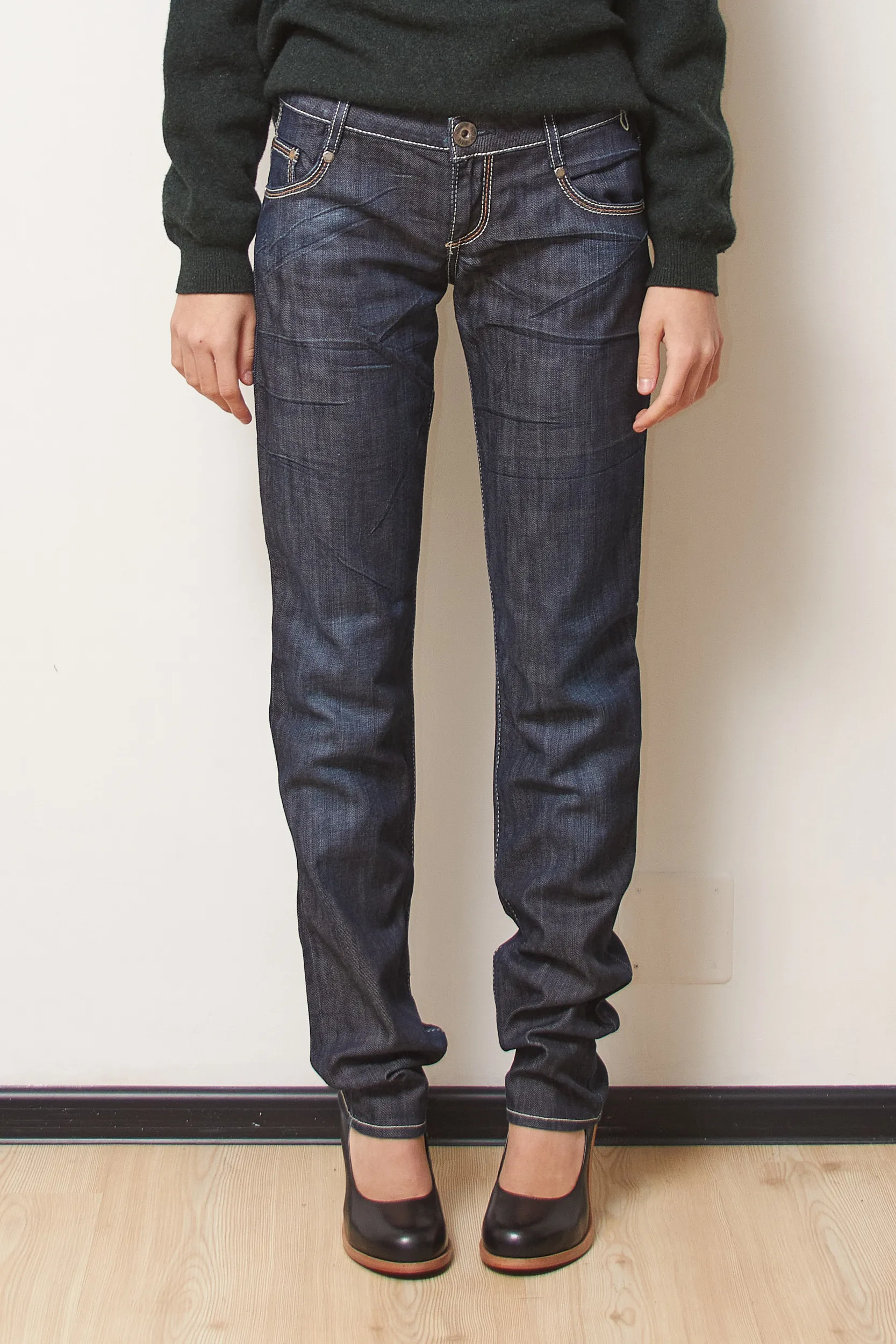 Jeans Calvin Klein – Slim Fit cu Detalii Brodate S