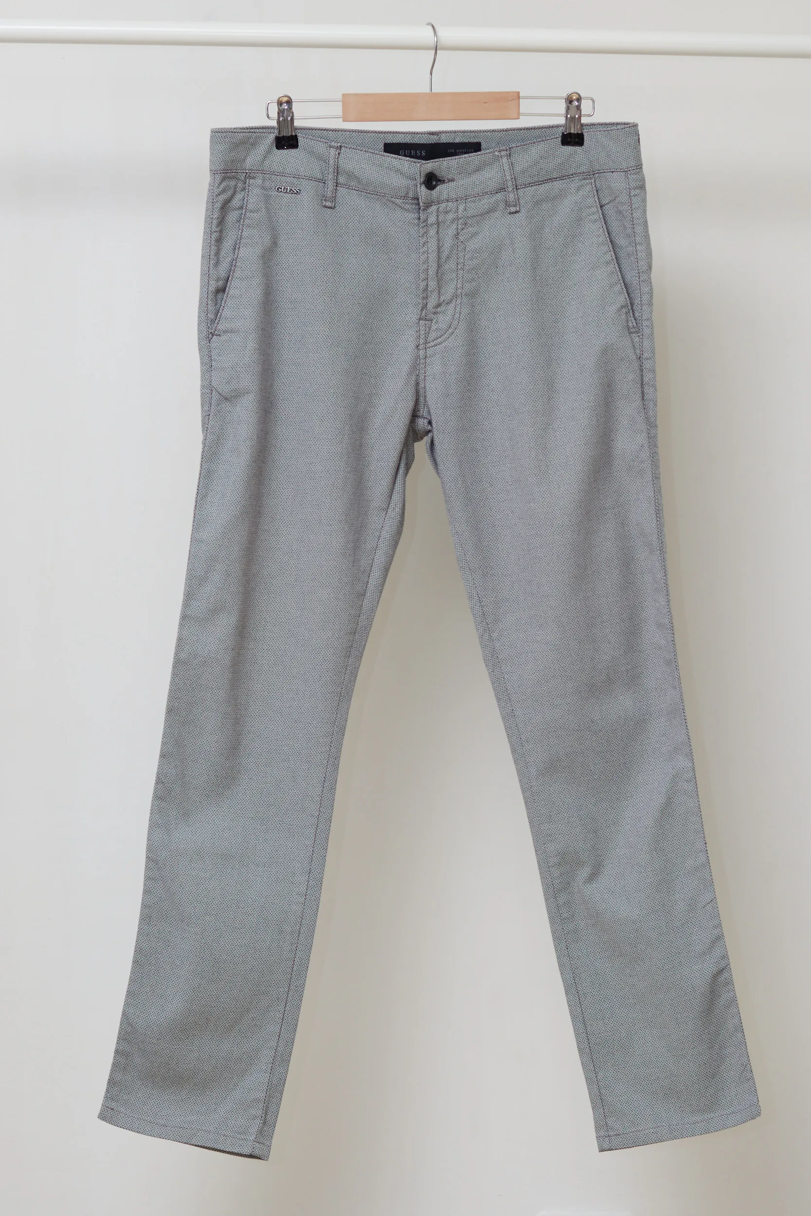 Pantaloni Chino GUESS "Daniel" – Micro-Imprimeu Geometric & Croială Super Skinny - L - imagine 3