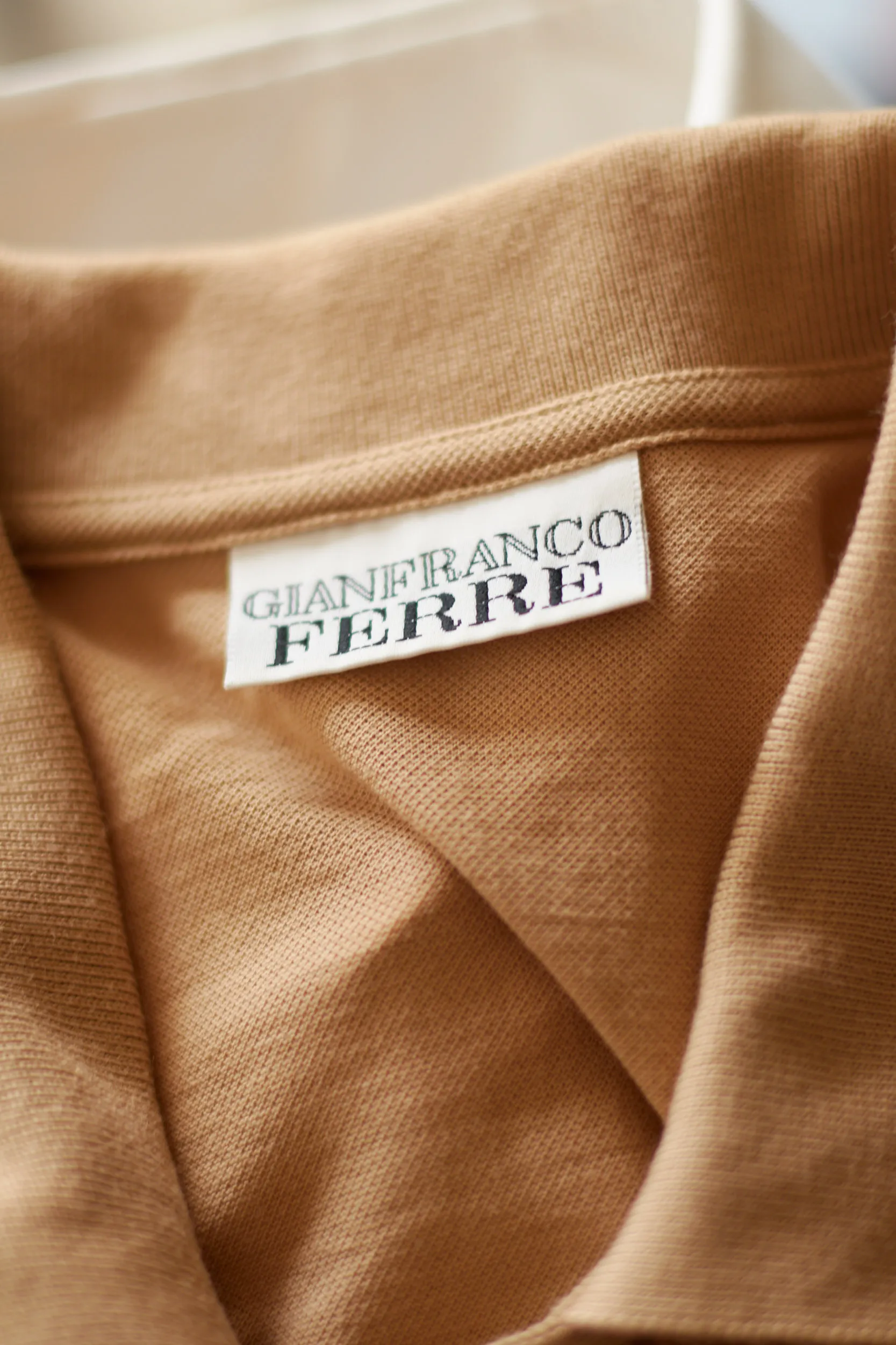 Tricou Polo Vintage Gianfranco Ferré – Bumbac Camel - L/50 - imagine 4