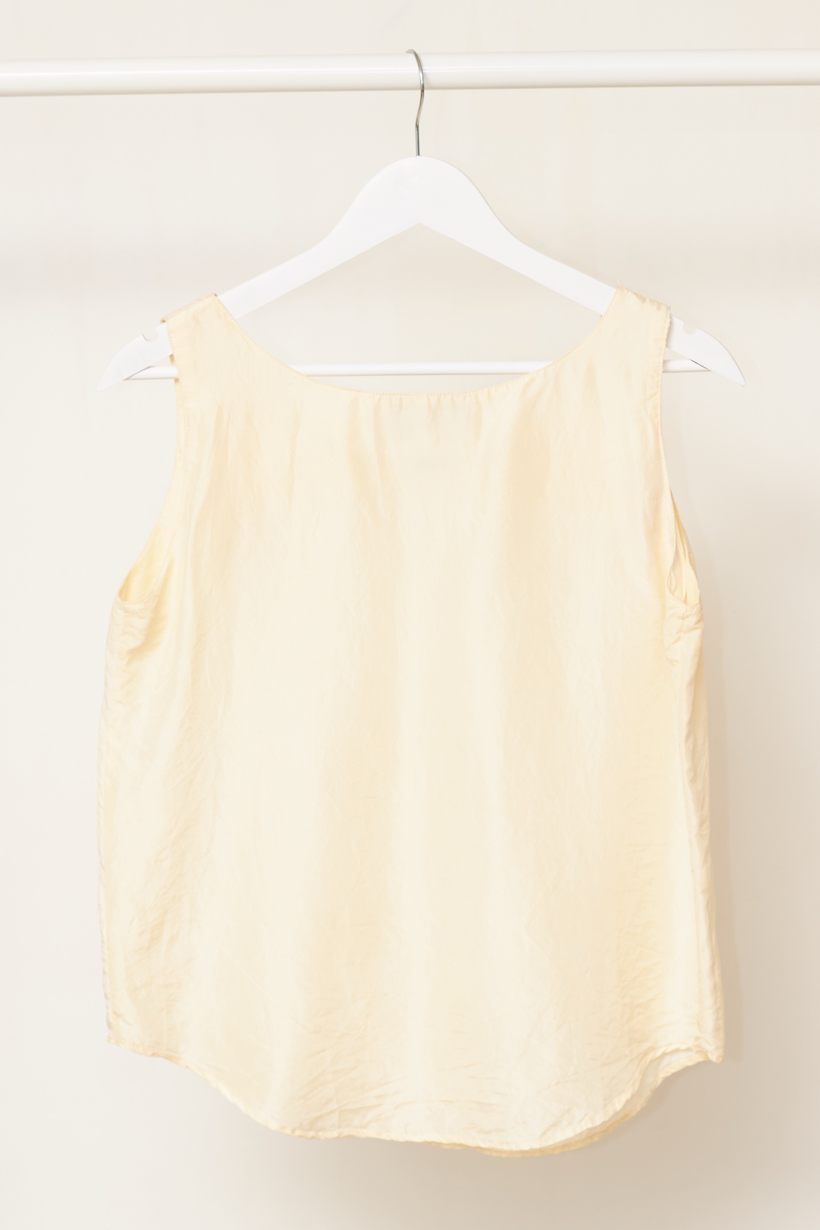 Top Minimalist Louise Paris – 100% Mătase Naturală, Galben Pai, M - imagine 4