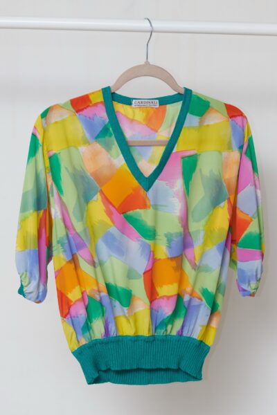 Bluză Cardinali – 100% Mătase Naturală cu Imprimeu Geometric Multicolor M/L