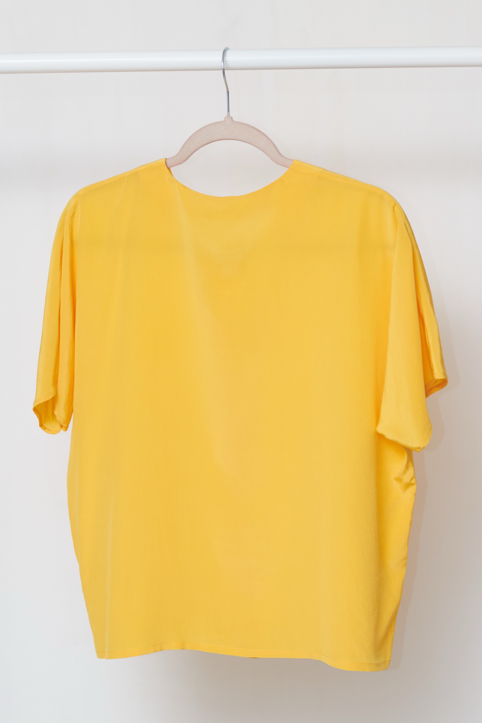 Bluză din 100% Mătase Naturală – Galben Intens, Croială Boxy cu Închidere Asimetrică, L - imagine 4