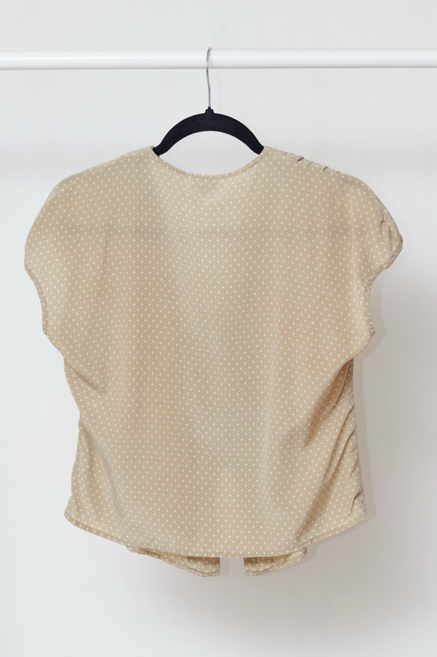 Cămașă Andrea Maré – 100% Mătase Naturală cu Imprimeu Polka Dots și Nasturi Perlați - L - imagine 4