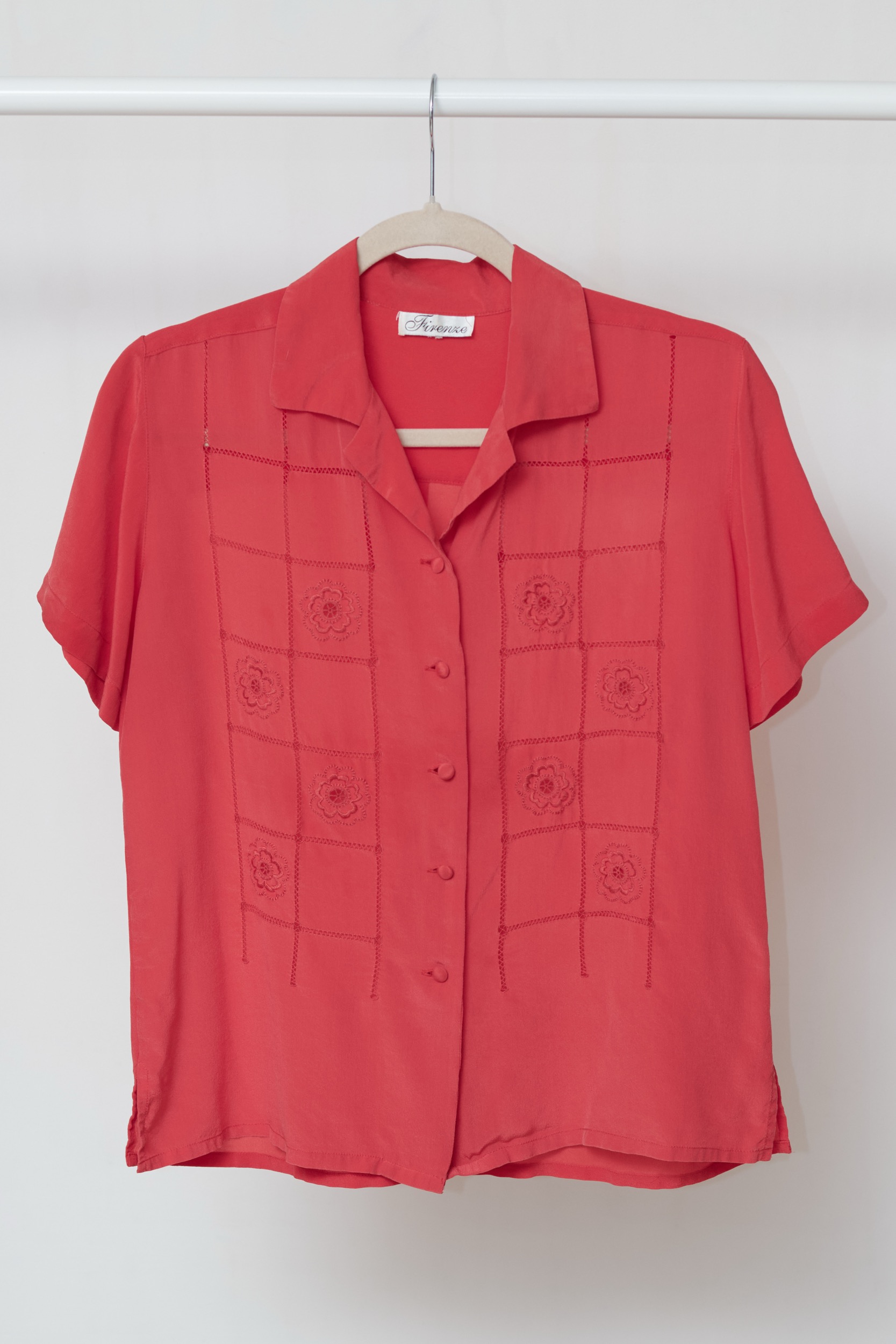 Cămașă Vintage Firenze – 100% Mătase Naturală, Broderie Florală & Ajur - M