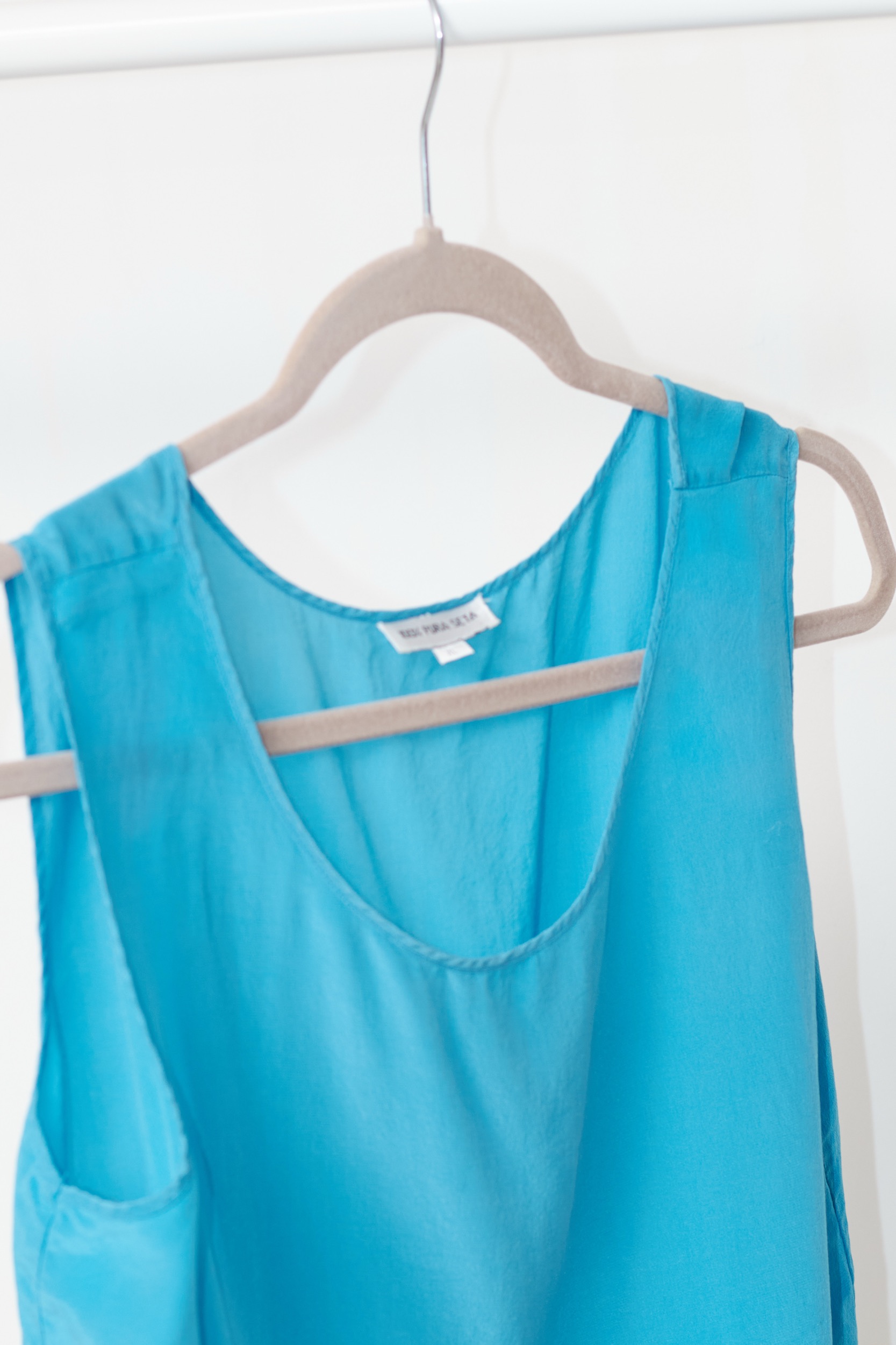 Top Esențial din 100% Mătase Naturală – Albastru Turcoaz - M/L - imagine 4