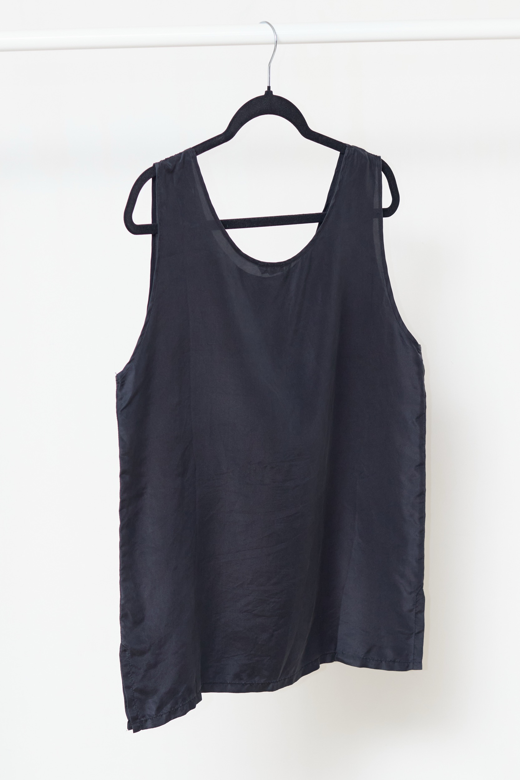 Top Minimalist din 100% Mătase Satinată – Negru Clasic M - imagine 4