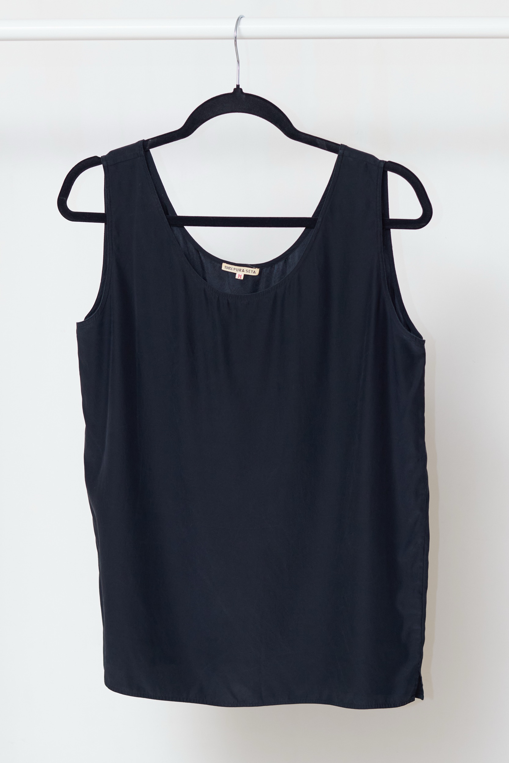 Top Minimalist din 100% Mătase Naturală – Negru Atemporal -M