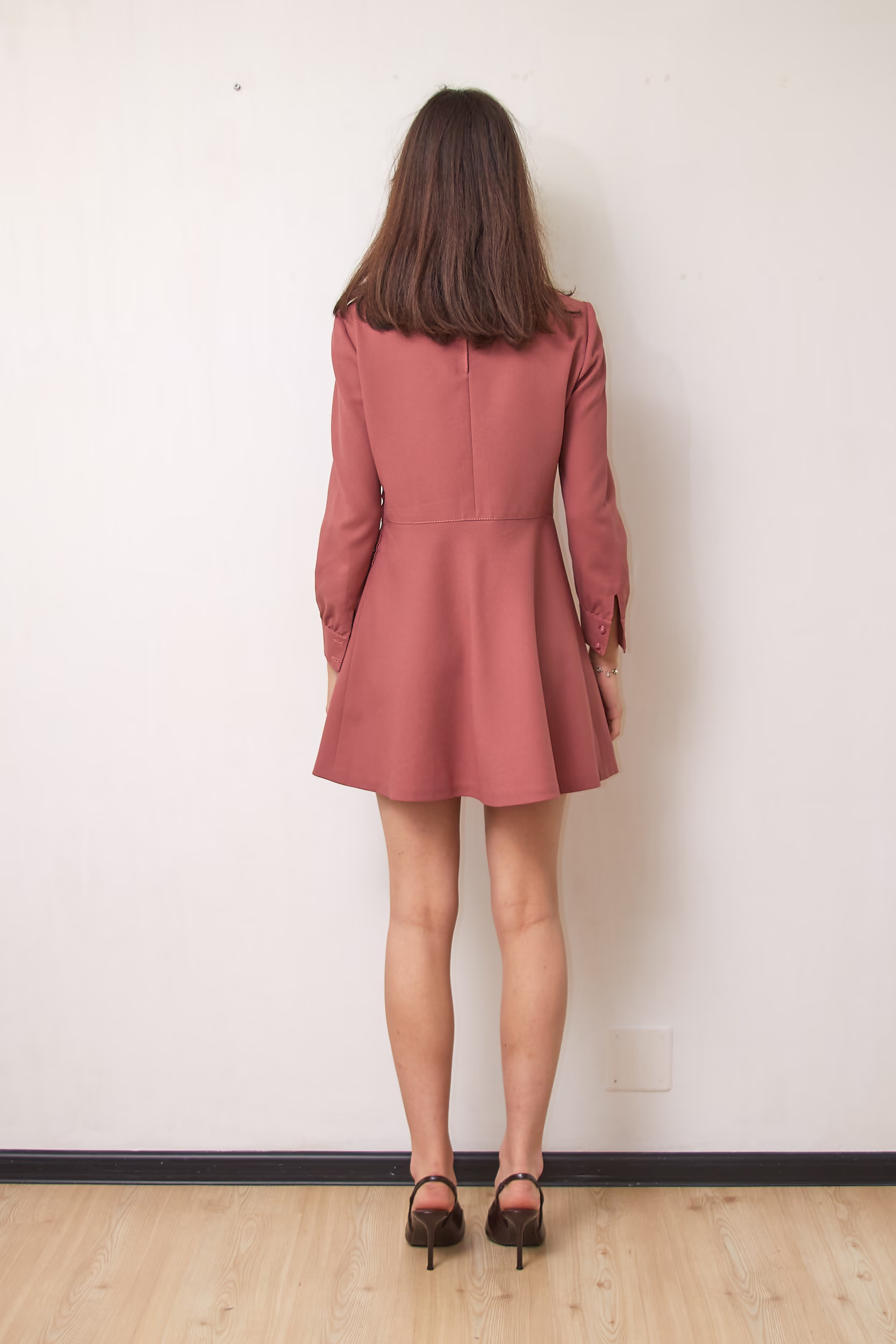 Rochie Vintage Mini Roz Prăfuit cu Croială Structurală și Guler Ridicat, Mărime XS - imagine 4