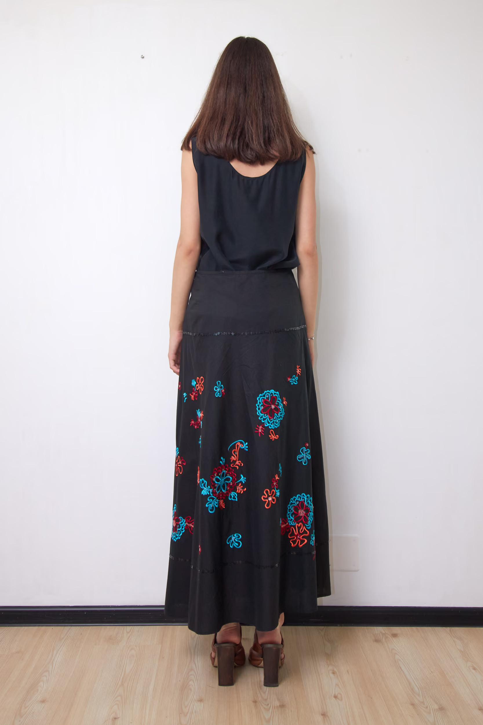 Fustă Maxi Premium din Bumbac 100% Negru cu Broderie Etnică și Paiete - Luisa Spagnoli - S/M - imagine 3