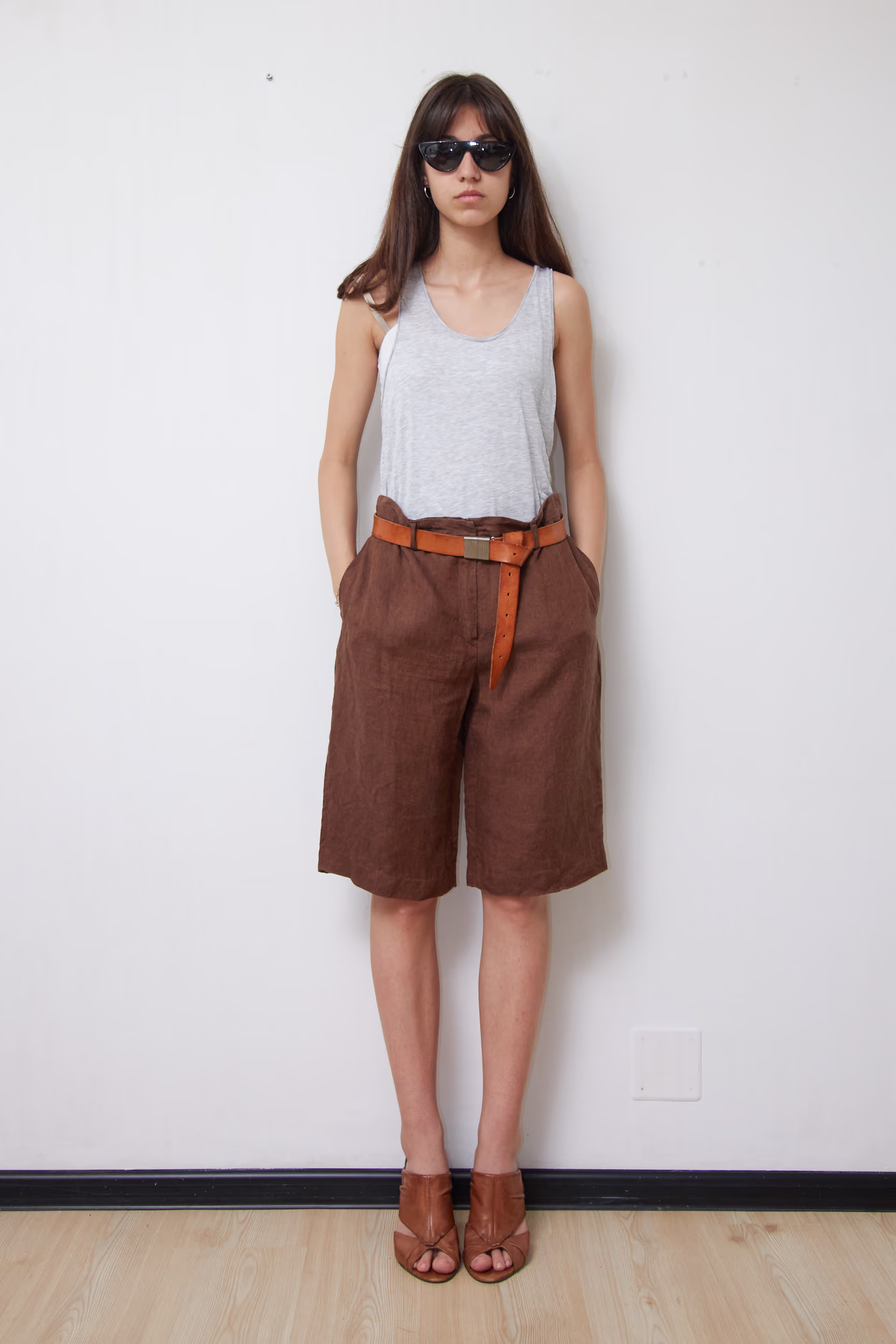 Pantaloni safari tip bermude din In maro - Escada Sport - L - imagine 2