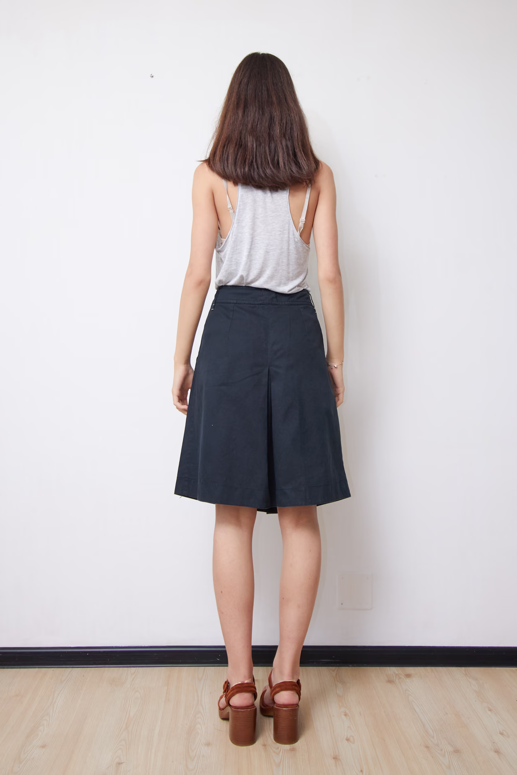 Fustă Neagră A-Line din Bumbac Premium cu Pliuri Structurale - Marella by MaxMara- L - imagine 2