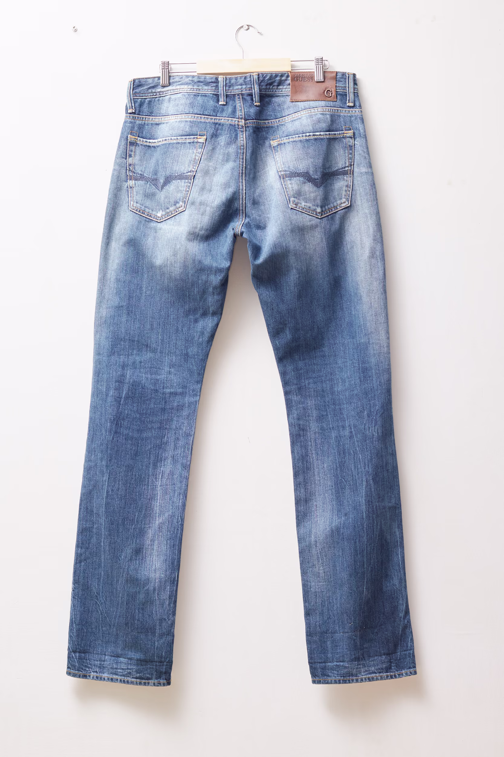 Blugi Guess Los Angeles din Denim Rigid 100% Bumbac, Croială Dreaptă, Spălare Vintage Blue - Guess - L/XL - imagine 2