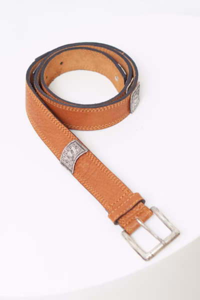 Curea Vintage din Piele Naturală cu Inserții Metalice Gravate – mărime 90