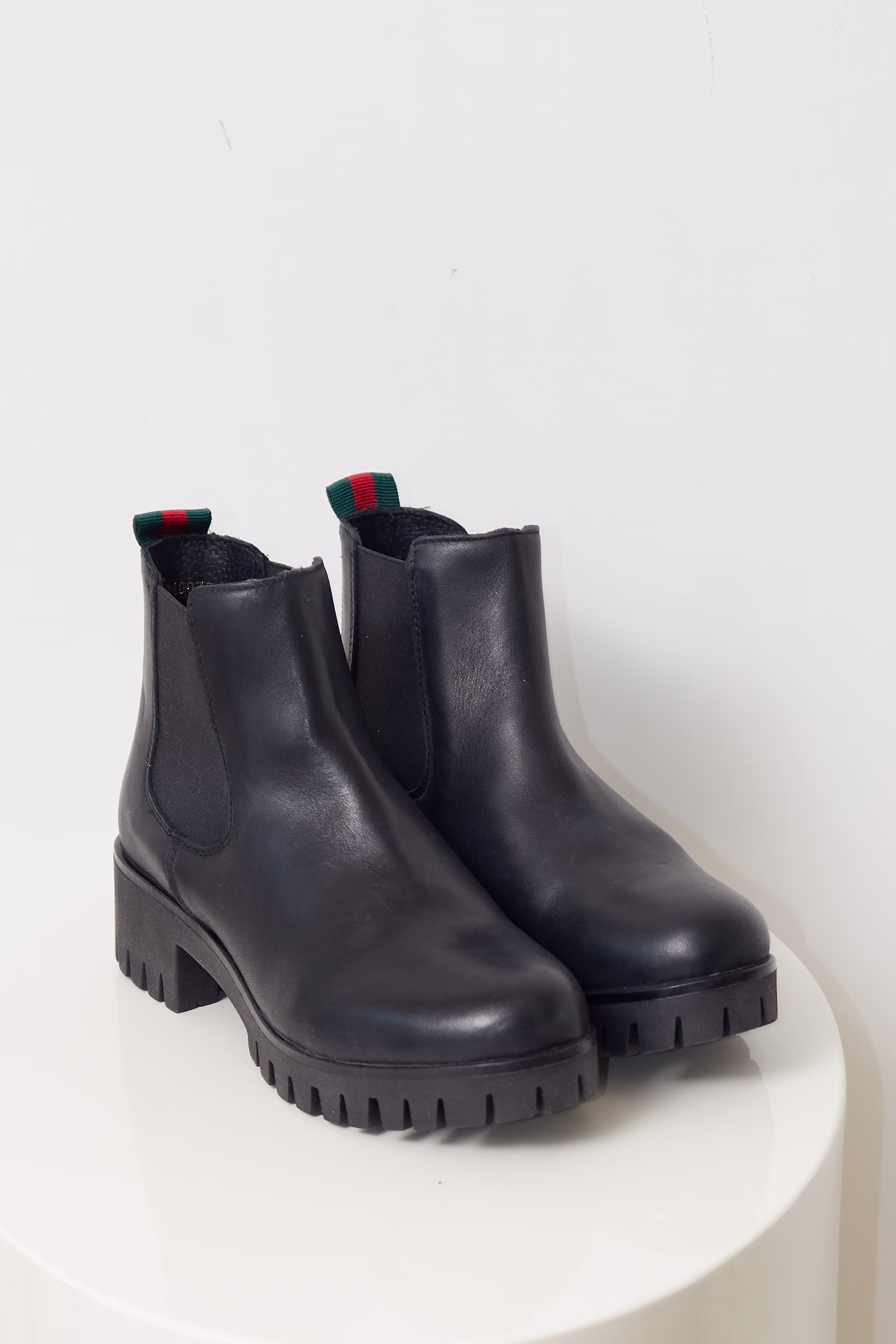 Ghete Chelsea din Piele Naturală Neagră Cu Detaliu Multicolor- 38