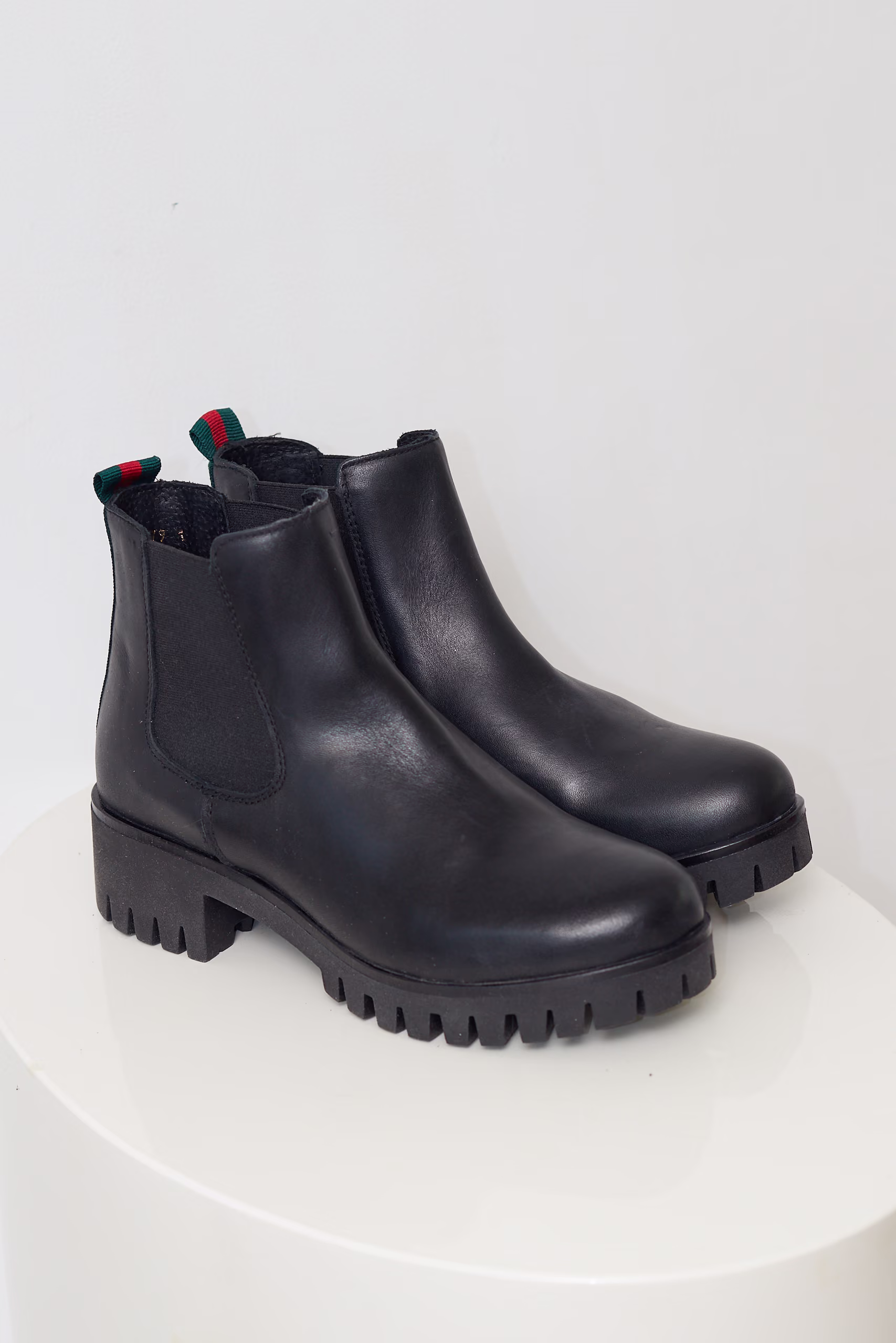 Ghete Chelsea din Piele Naturală Neagră Cu Detaliu Multicolor- 38 - imagine 2