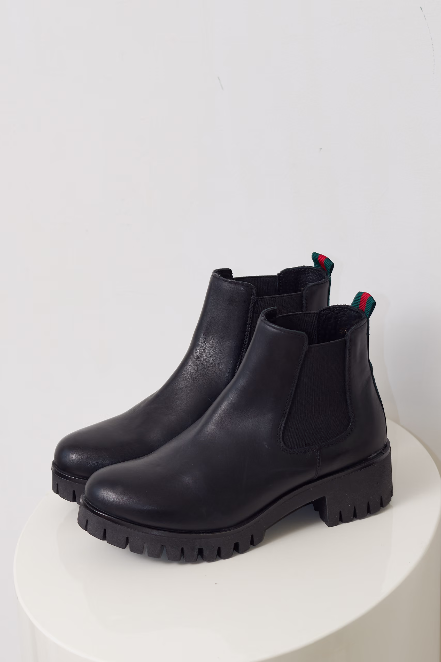 Ghete Chelsea din Piele Naturală Neagră Cu Detaliu Multicolor- 38 - imagine 3